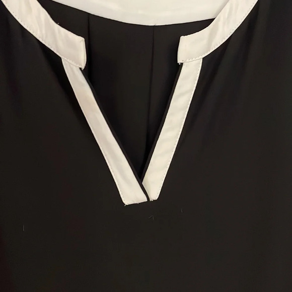 Lane Bryant Black/ white High Low Top             Sz 14/16 - Picture 4 of 8